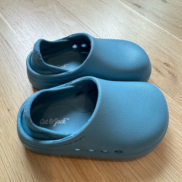 NWOT • Cat & Jack • Rowan Pull On Water Shoes • Size 5 - Picture 2 of 6